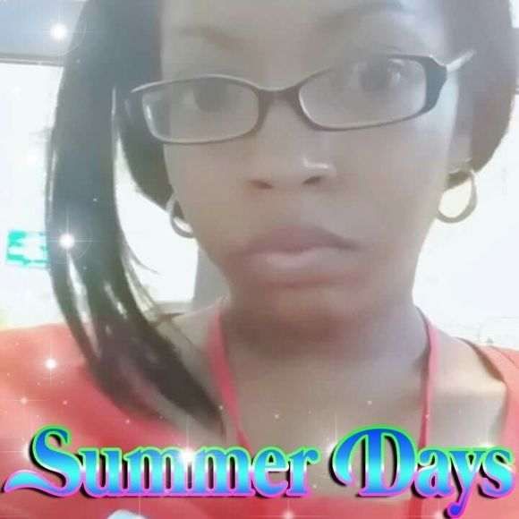 Meet your Posher, Ciara - Picture 1 of 1